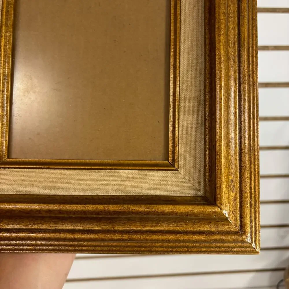 Vintage Deep Spoon Gold Tone Picture Frame w/ Linen Liner Art Wood Fits 5x7